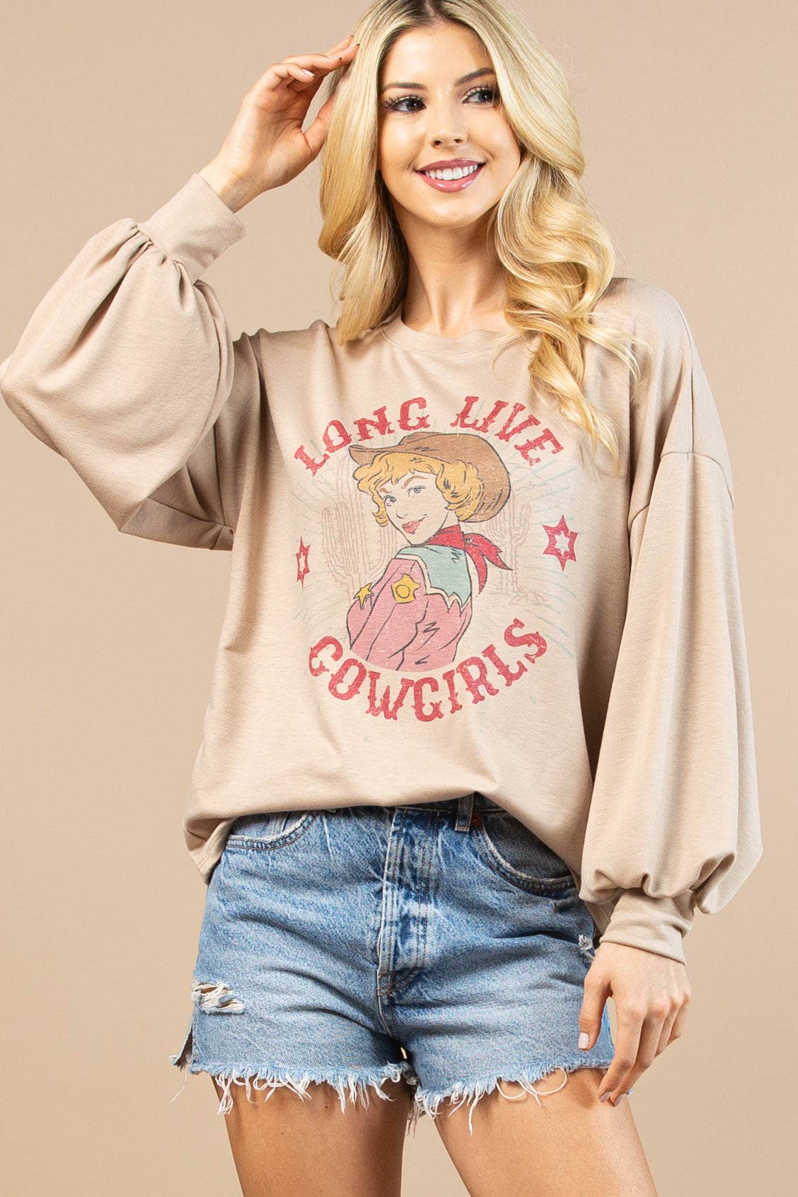 LONG LIVE COWGIRLS GRAPHIC SWEATSHIRT