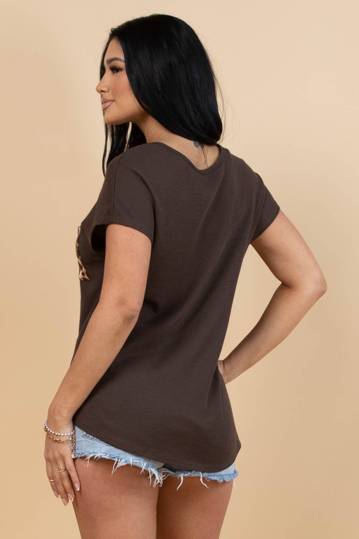 SOLANGE: BROWN
