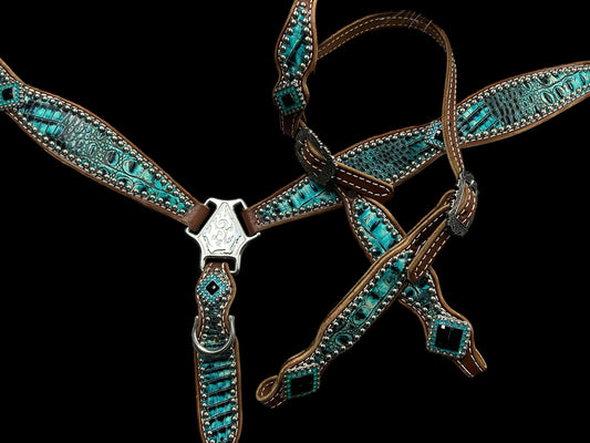 Sea turquoise gator  on medium leather