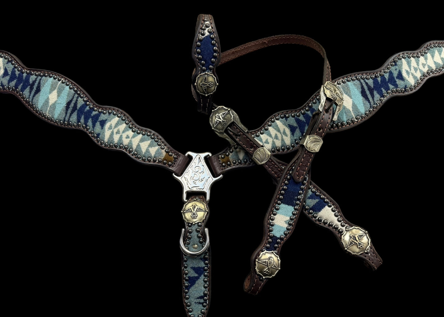 Rancho Arroyo Blue Pendleton® on dark leather