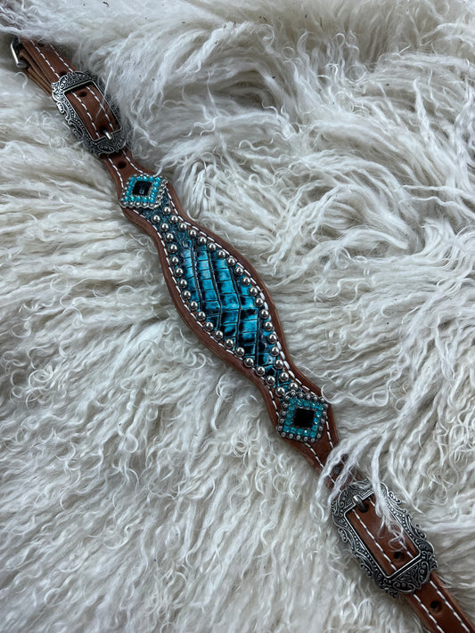 Sea turquoise gator  on medium leather